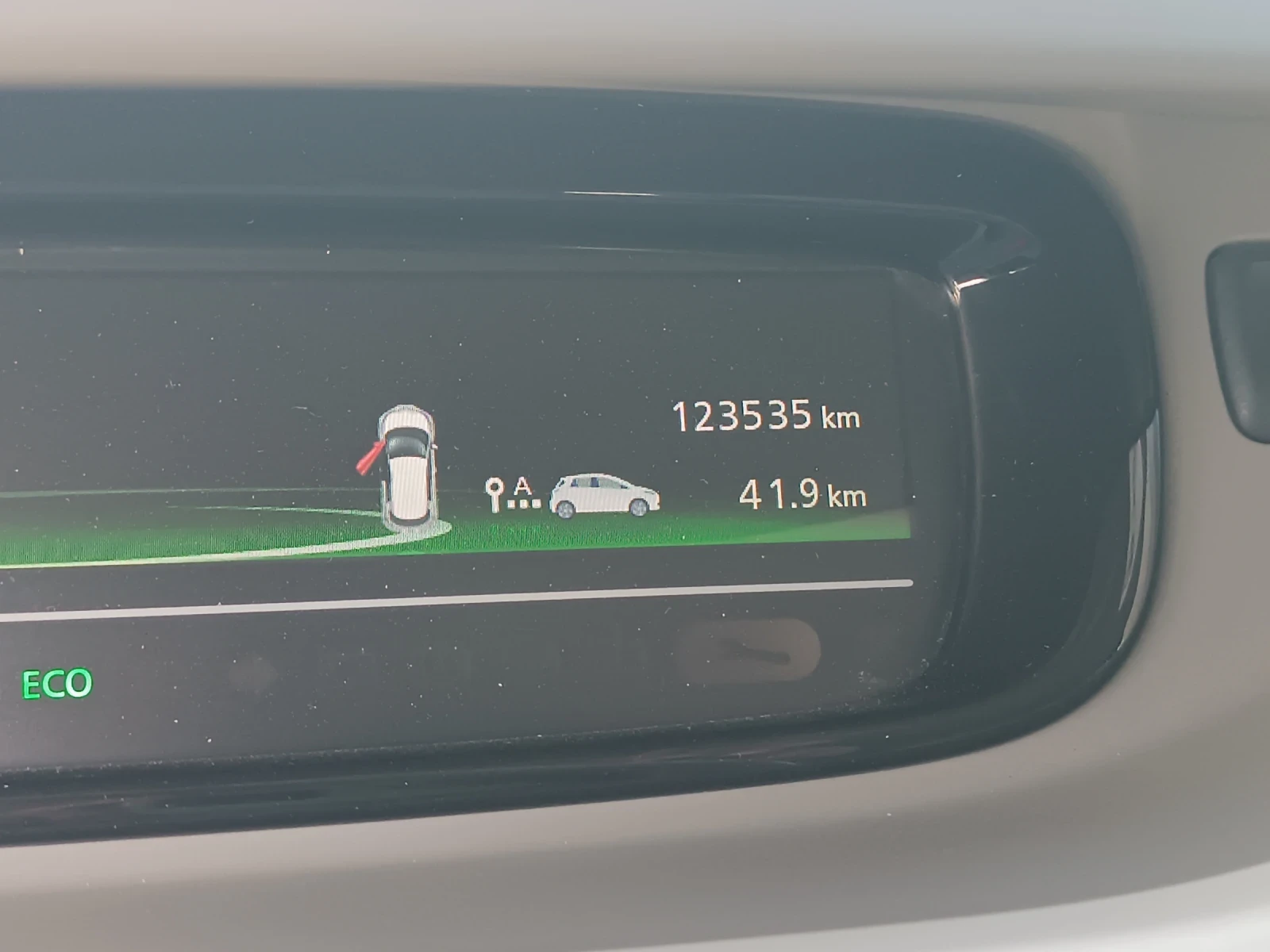 Renault Zoe INTENS, ПЕРФЕКТНО, ЛИЗИНГ , снимка 9 - Автомобили и джипове - 56012372