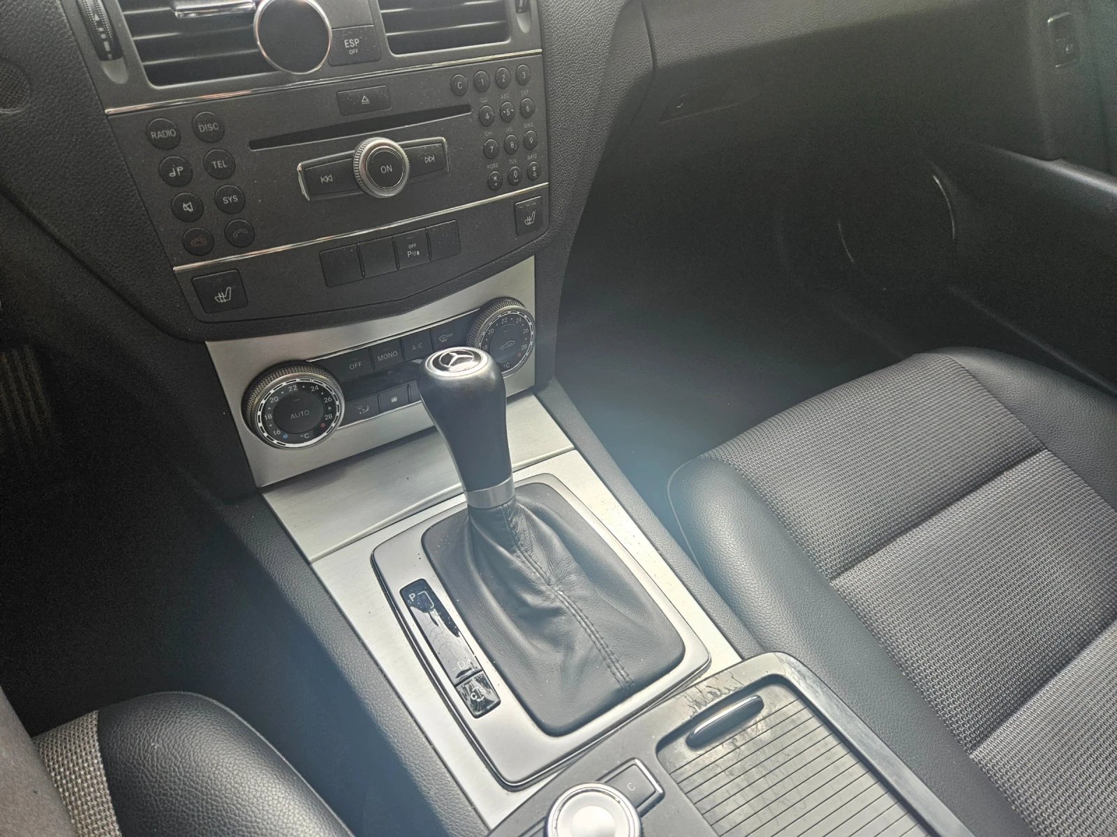 Mercedes-Benz C 220, снимка 8 - Автомобили и джипове - 56245218