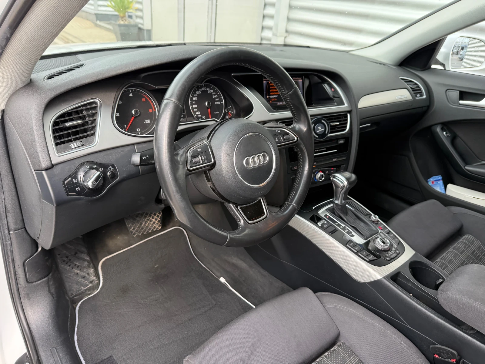 Audi A4 2.0TDI+ S-tronic+ S-line+ BiXenon+ Navi | Mobile.bg � ����������� 11