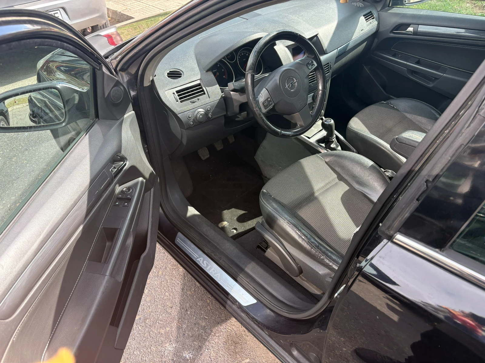 Opel Astra, снимка 7 - Автомобили и джипове - 56535709