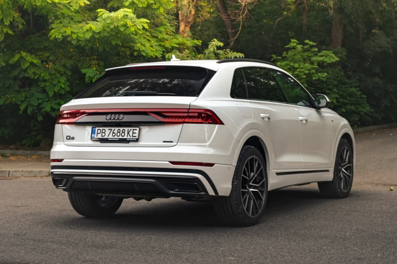 Audi Q8 S-Line Prestige 82000Km, снимка 6 - Автомобили и джипове - 50288723