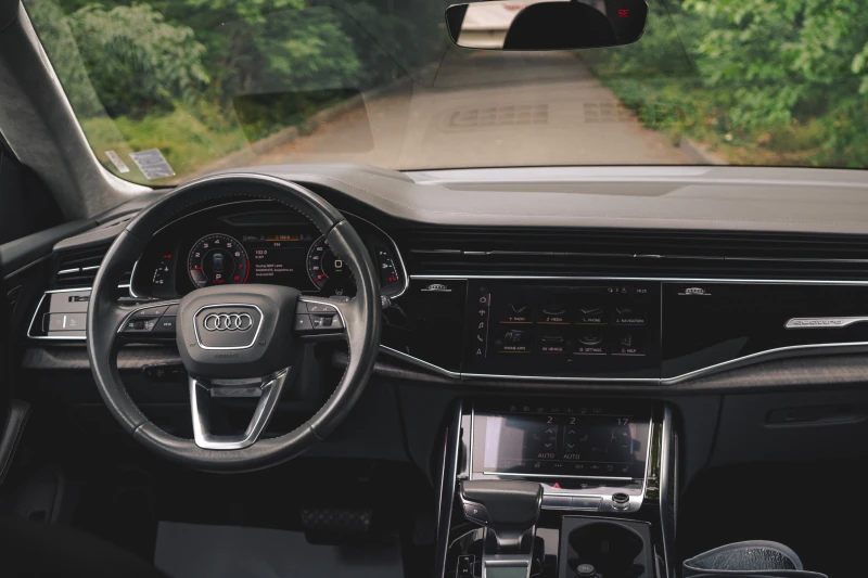 Audi Q8 S-Line Prestige 82000Km, снимка 7 - Автомобили и джипове - 50288723