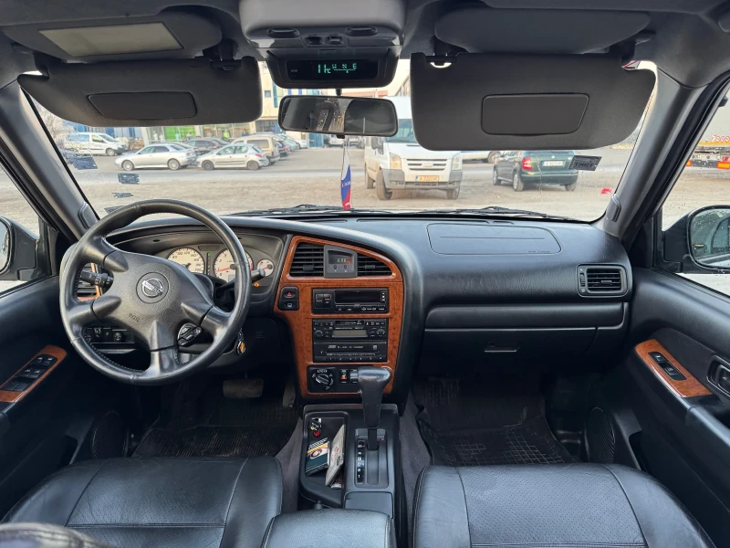 Nissan Pathfinder 3.5i V6 ГАЗ/Бензин, снимка 8 - Автомобили и джипове - 48808793