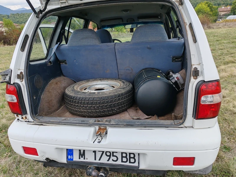 Kia Sportage 2.0, снимка 2 - Автомобили и джипове - 52437984