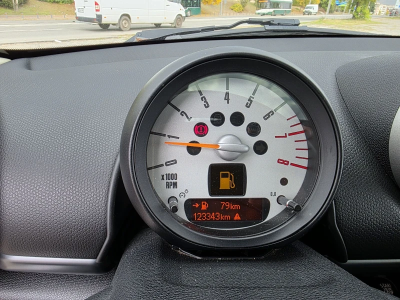 Mini Countryman 1.6 i Turbo 184k.c , снимка 15 - Автомобили и джипове - 52051548