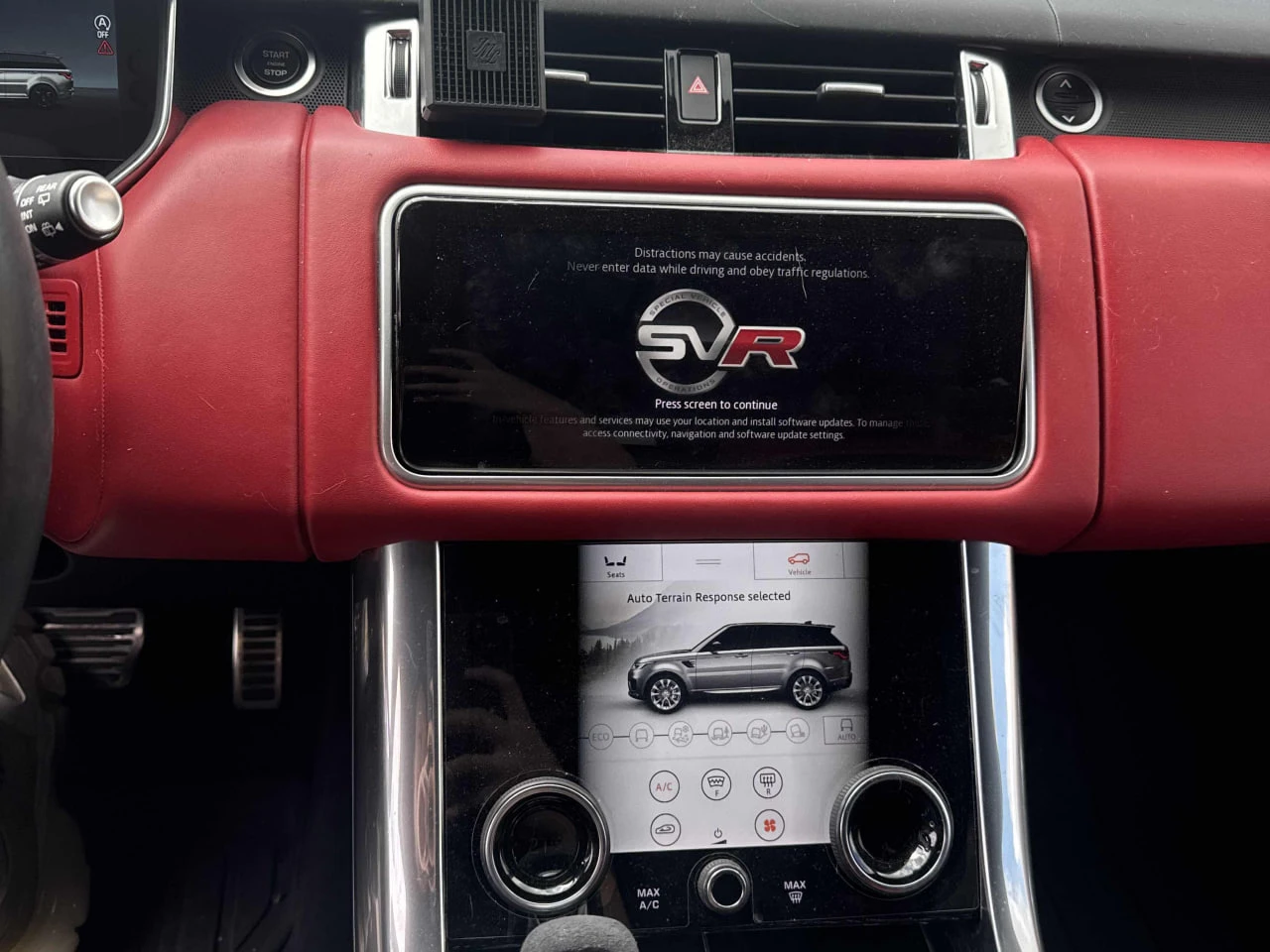 Land Rover Range Rover Sport CARFAX* АВТОФИНАНСИРАНЕ* БЕЗ ПЪРВОНАЧАЛНА ВНОСКА*  - изображение 9