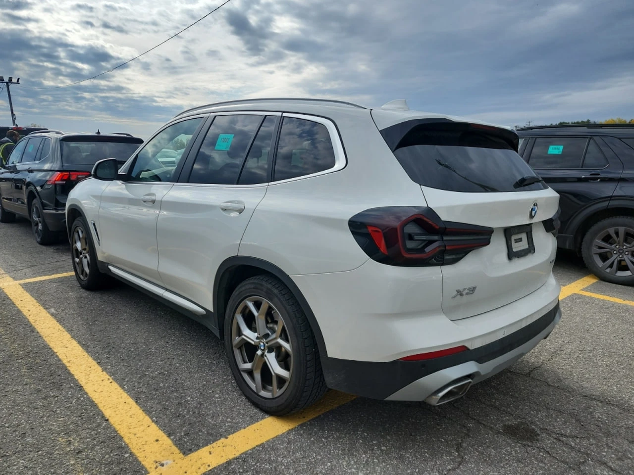 BMW X3 * АВТО КРЕДИТ* ЦЕНА ДО БГ * Сервизна история *  - изображение 3