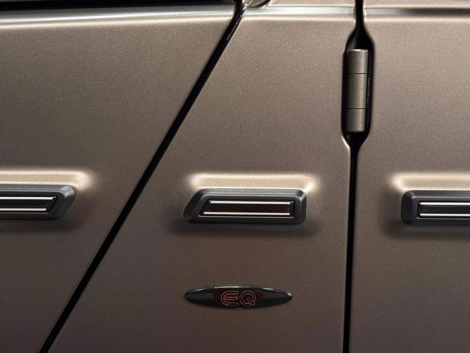 Mercedes-Benz G 580, снимка 3 - Автомобили и джипове - 53778961