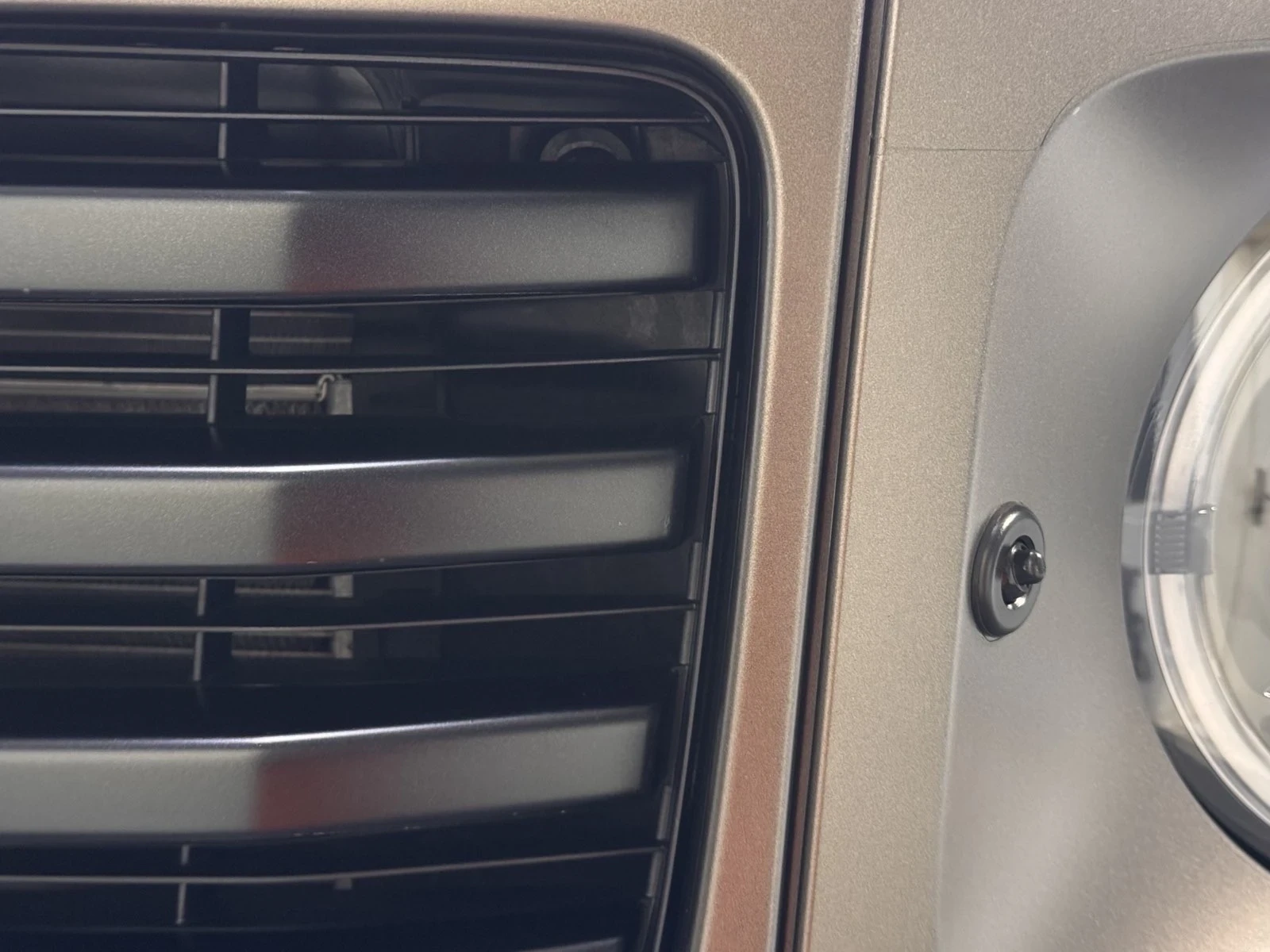 Mercedes-Benz G 580, снимка 2 - Автомобили и джипове - 53778961