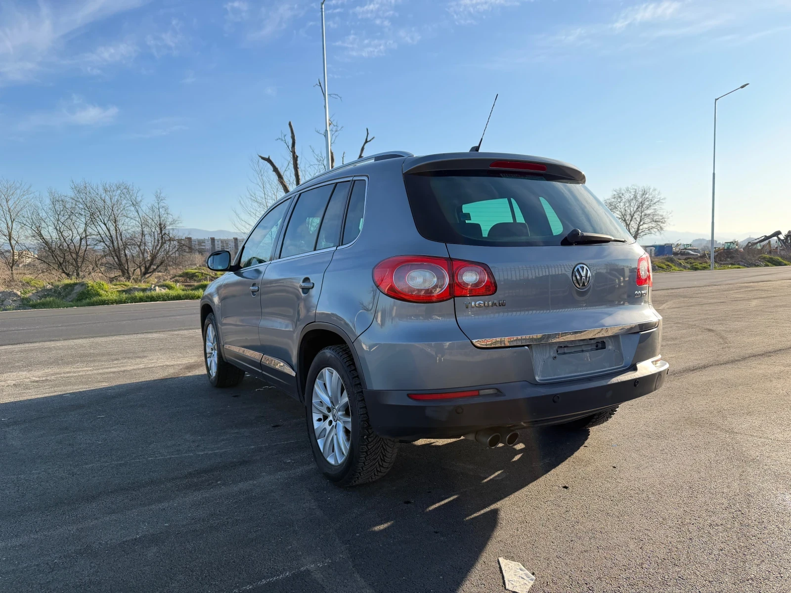 VW Tiguan 2.0 TSI Gaz/Benzin 200к.с. 4x4 Автомат/Камера, снимка 6 - Автомобили и джипове - 53804656