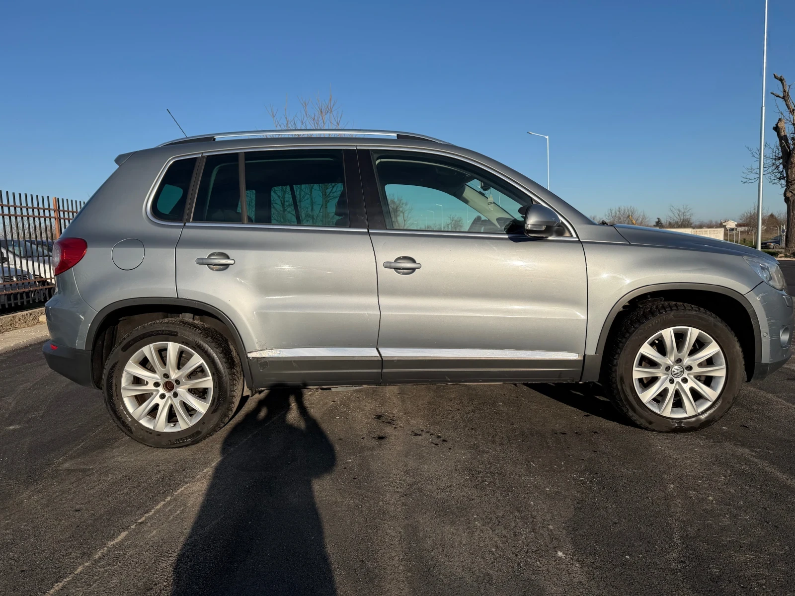 VW Tiguan 2.0 TSI Gaz/Benzin 200к.с. 4x4 Автомат/Камера, снимка 2 - Автомобили и джипове - 53804656