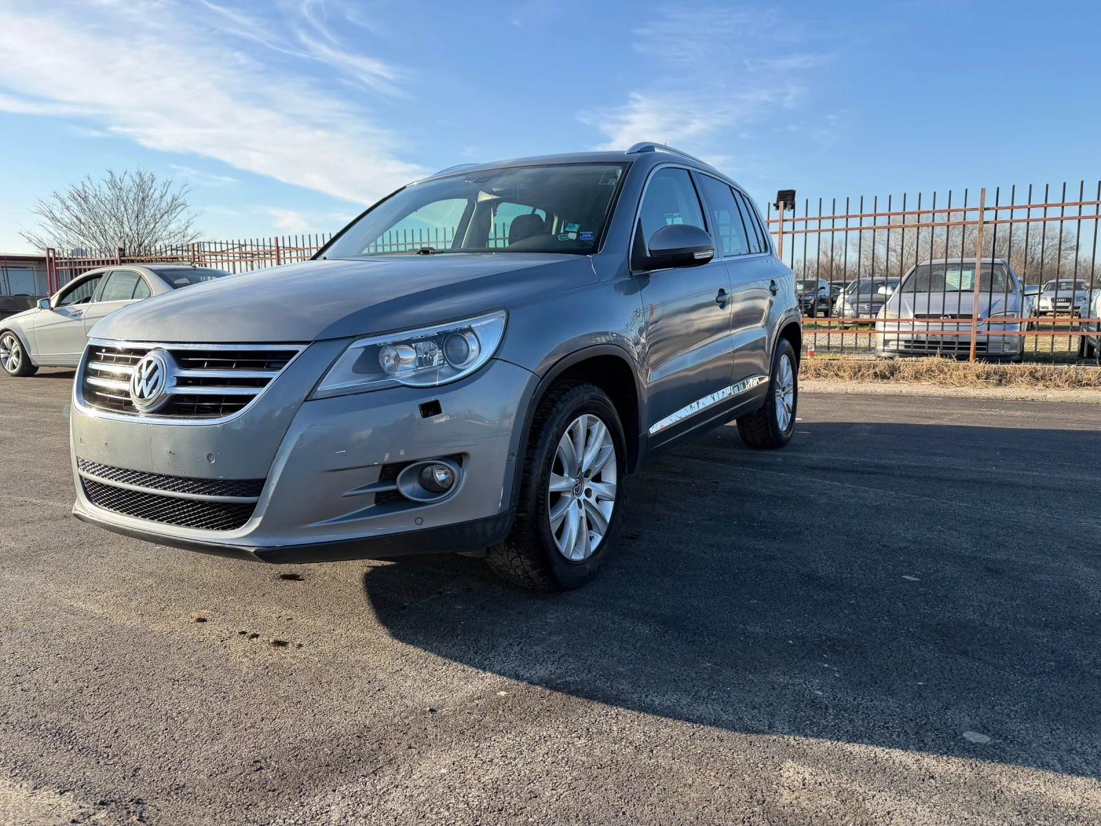VW Tiguan 2.0 TSI Gaz/Benzin 200к.с. 4x4 Автомат/Камера, снимка 4 - Автомобили и джипове - 53804656