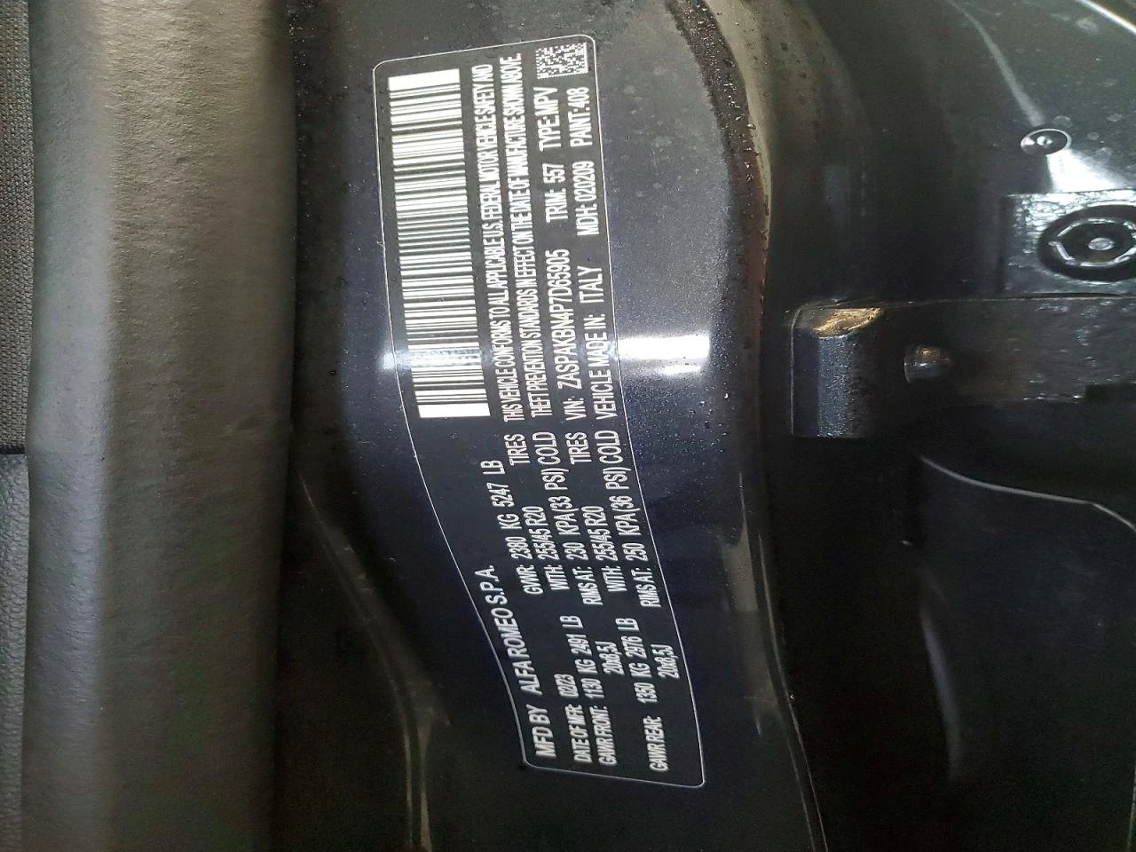 Alfa Romeo Stelvio TI| DISTRONIC| ПАНО| 360, снимка 13 - Автомобили и джипове - 53951627