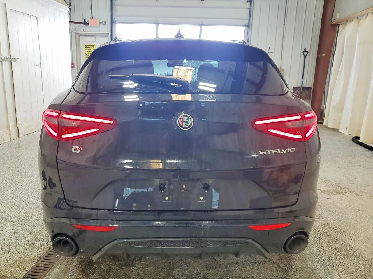 Alfa Romeo Stelvio TI| DISTRONIC| ПАНО| 360, снимка 6 - Автомобили и джипове - 53951627