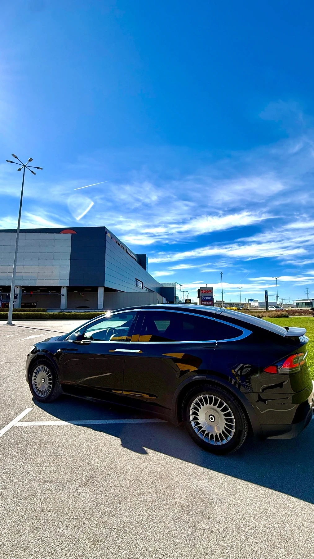 Tesla Model X Long Range, снимка 3 - Автомобили и джипове - 54114658