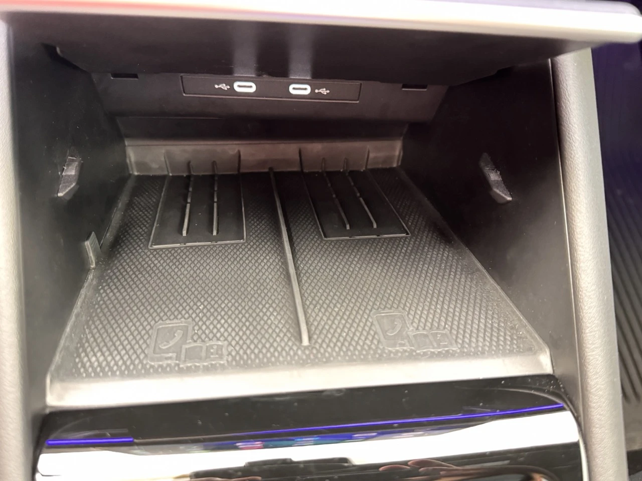 VW Tiguan R-Line Plus, снимка 9 - Автомобили и джипове - 54668757