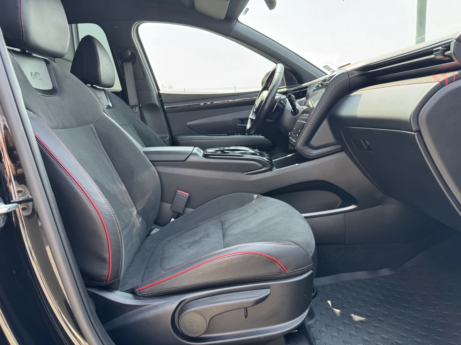 Hyundai Tucson Exclusive N Line, снимка 17 - Автомобили и джипове - 55130946