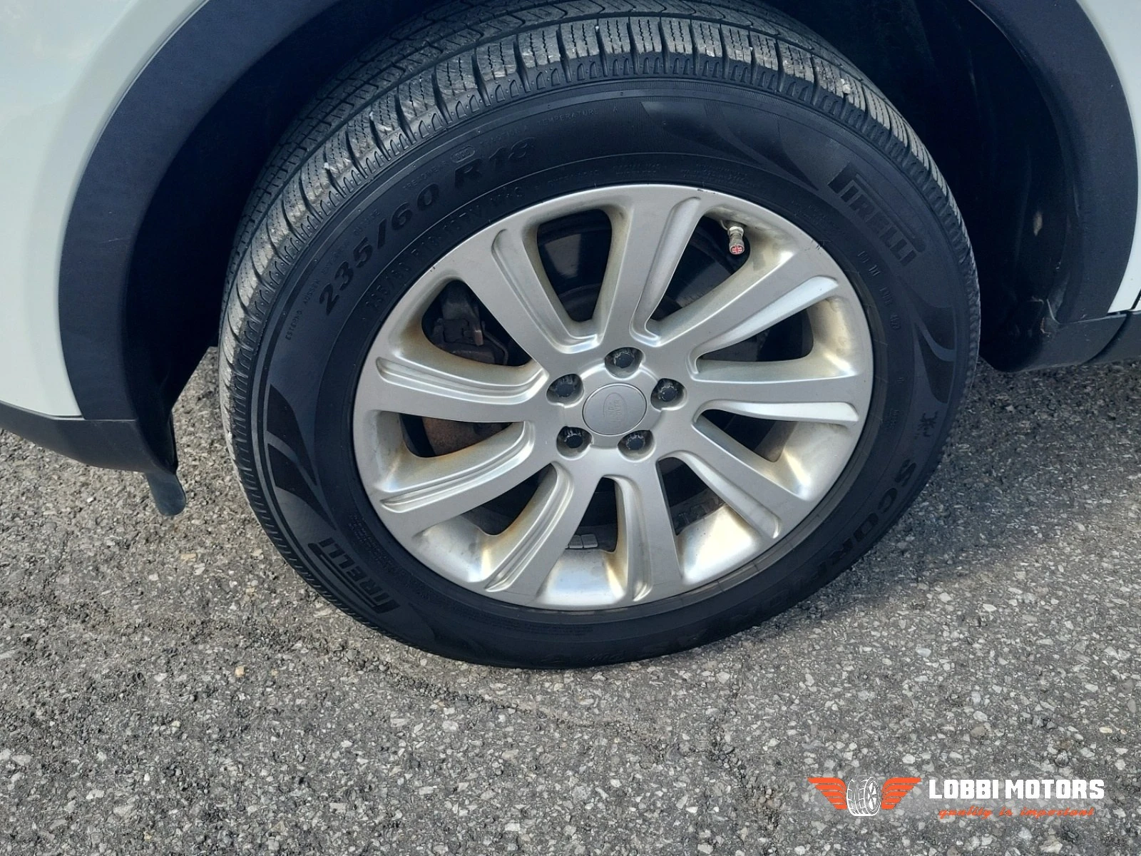Land Rover Discovery Sport, снимка 6 - Автомобили и джипове - 55993024