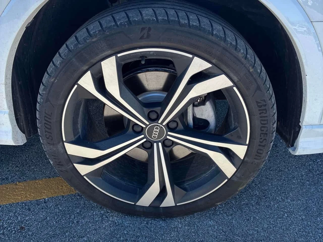 Audi Q3  Technik / 360 / Distronic /B&O / Carfax , снимка 7 - Автомобили и джипове - 56207778
