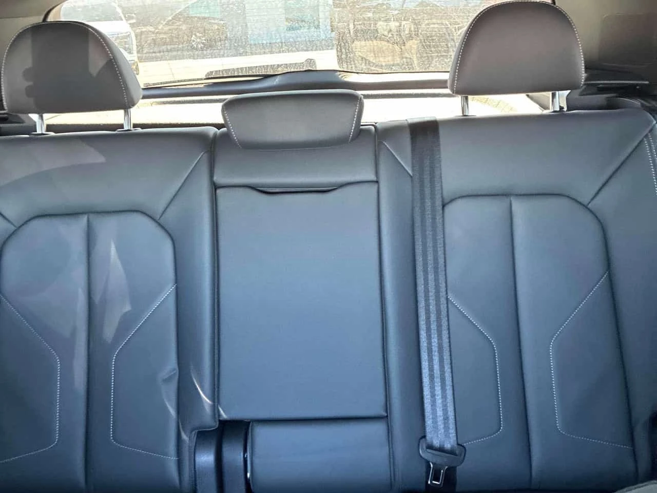 Audi Q3  Technik / 360 / Distronic /B&O / Carfax , снимка 12 - Автомобили и джипове - 56207778