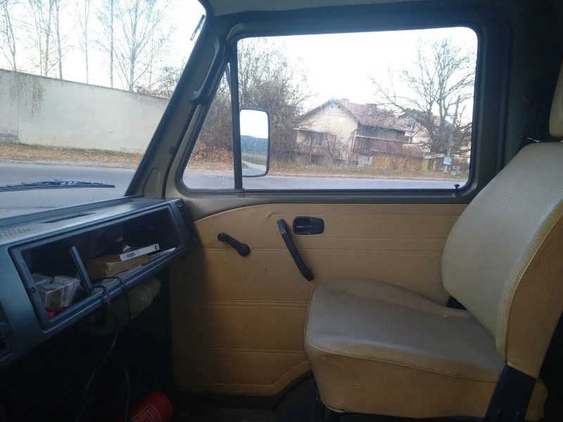 VW Lt Lt 35 Военна разработка за швейцарската армия, снимка 6 - Бусове и автобуси - 53095154