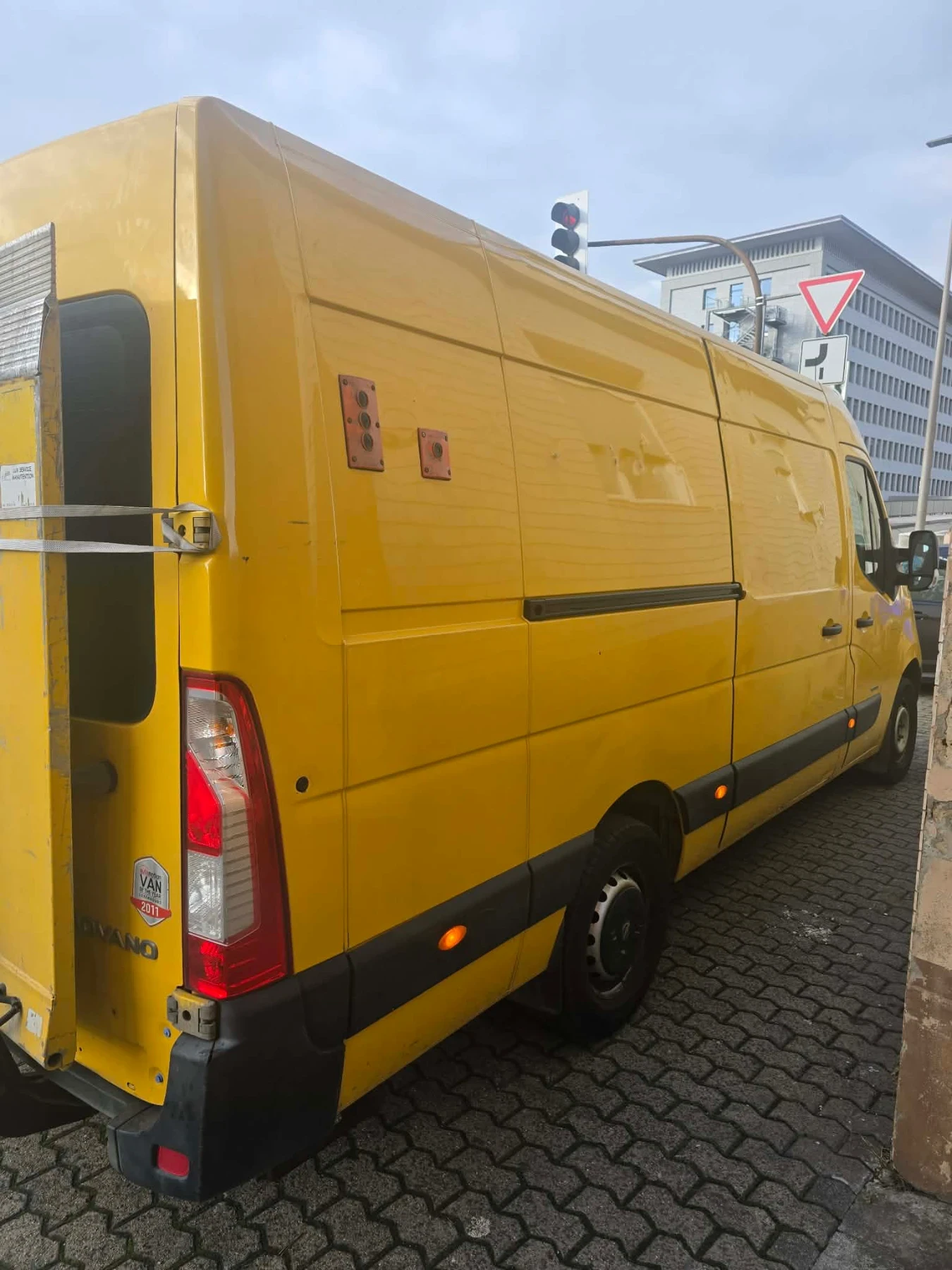 Opel Movano 2.3 - изображение 6