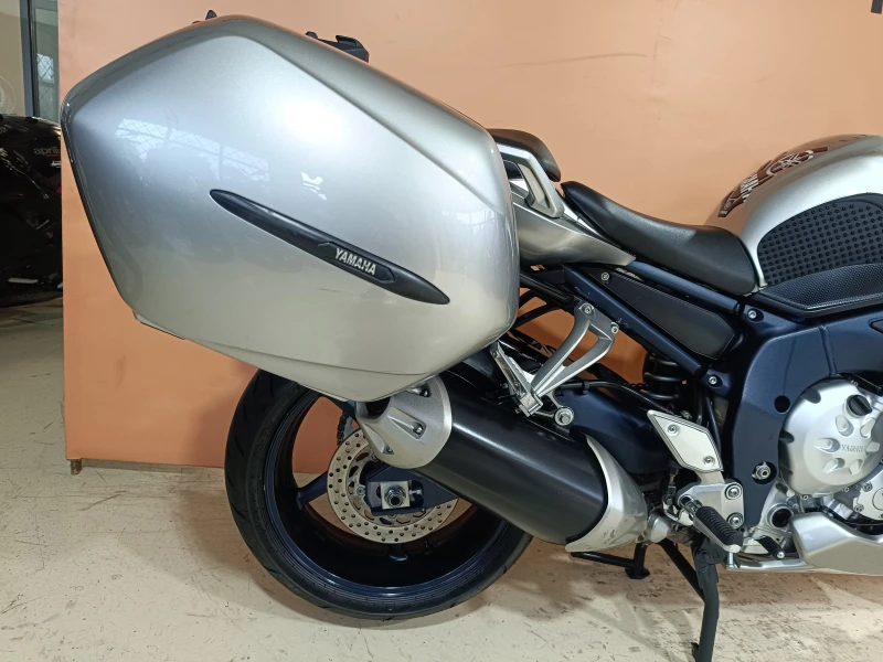 Yamaha Fazer 1000, снимка 9 - Мотоциклети и мототехника - 51935828