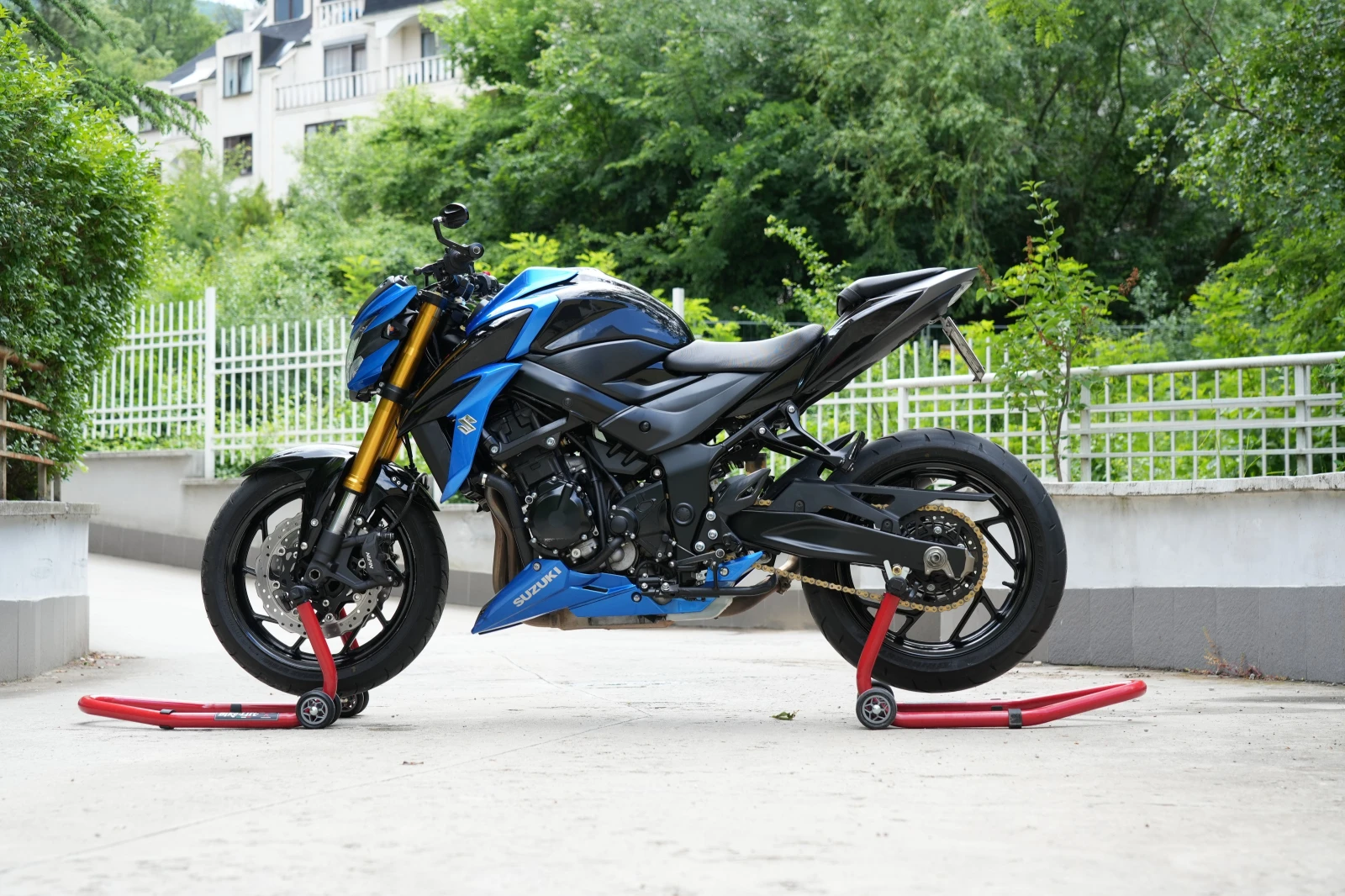 Suzuki Gsx S, снимка 1