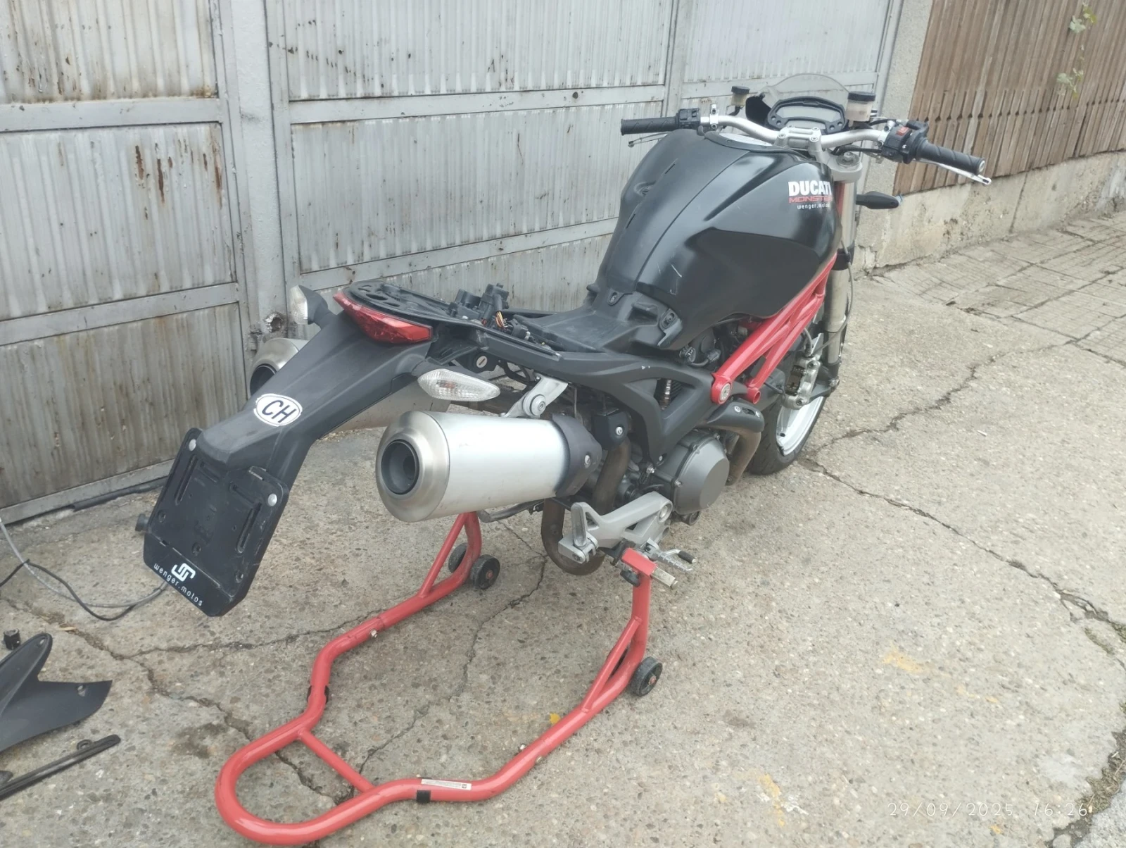 Ducati Monster 1100 S - изображение 2