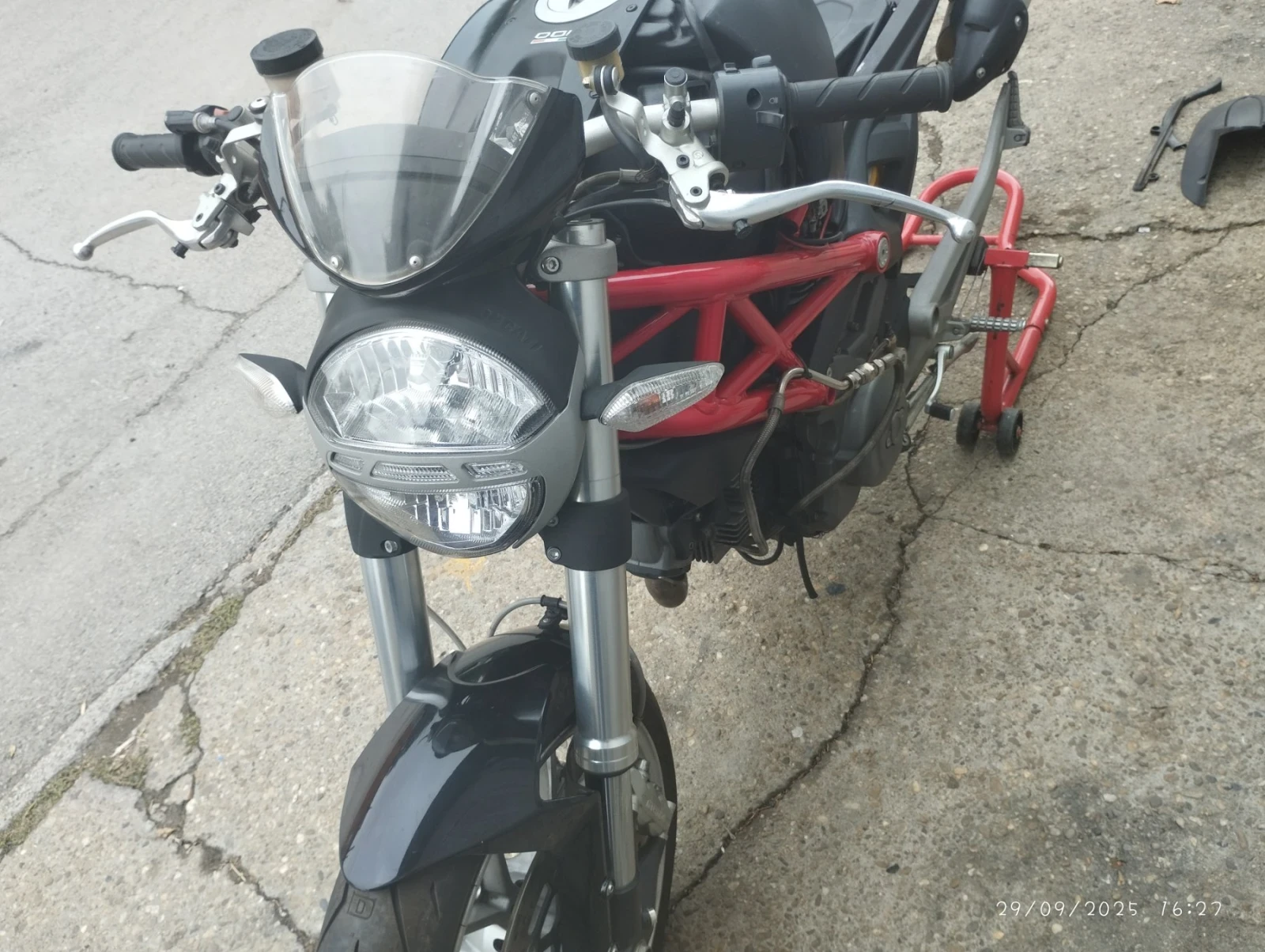 Ducati Monster 1100 S - изображение 5