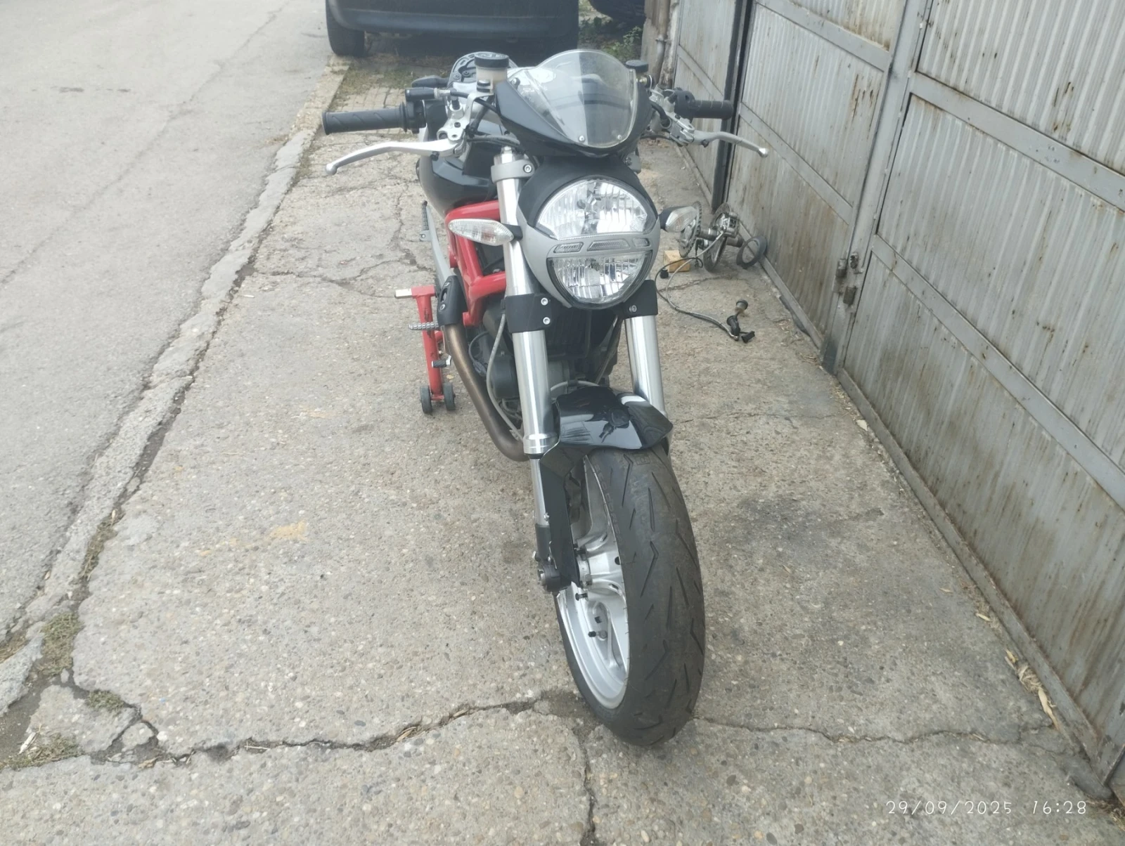 Ducati Monster 1100 S - изображение 6