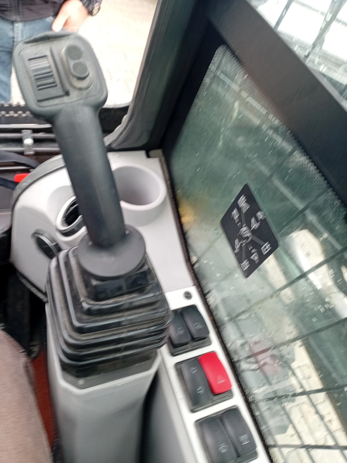 Мини челни товарачи Друга XCMG XC7-SR07B, снимка 7 - Индустриална техника - 54147561