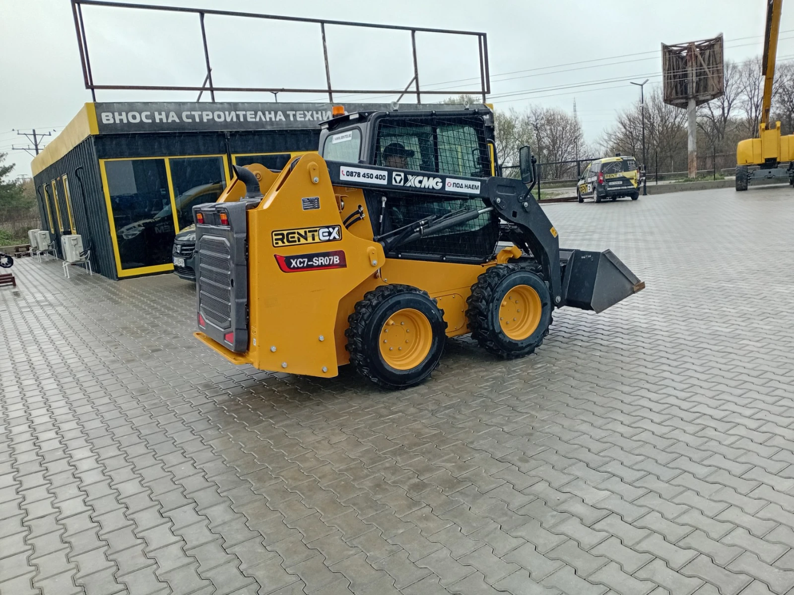 Мини челни товарачи Друга XCMG XC7-SR07B | Auto.bg — изображение 1