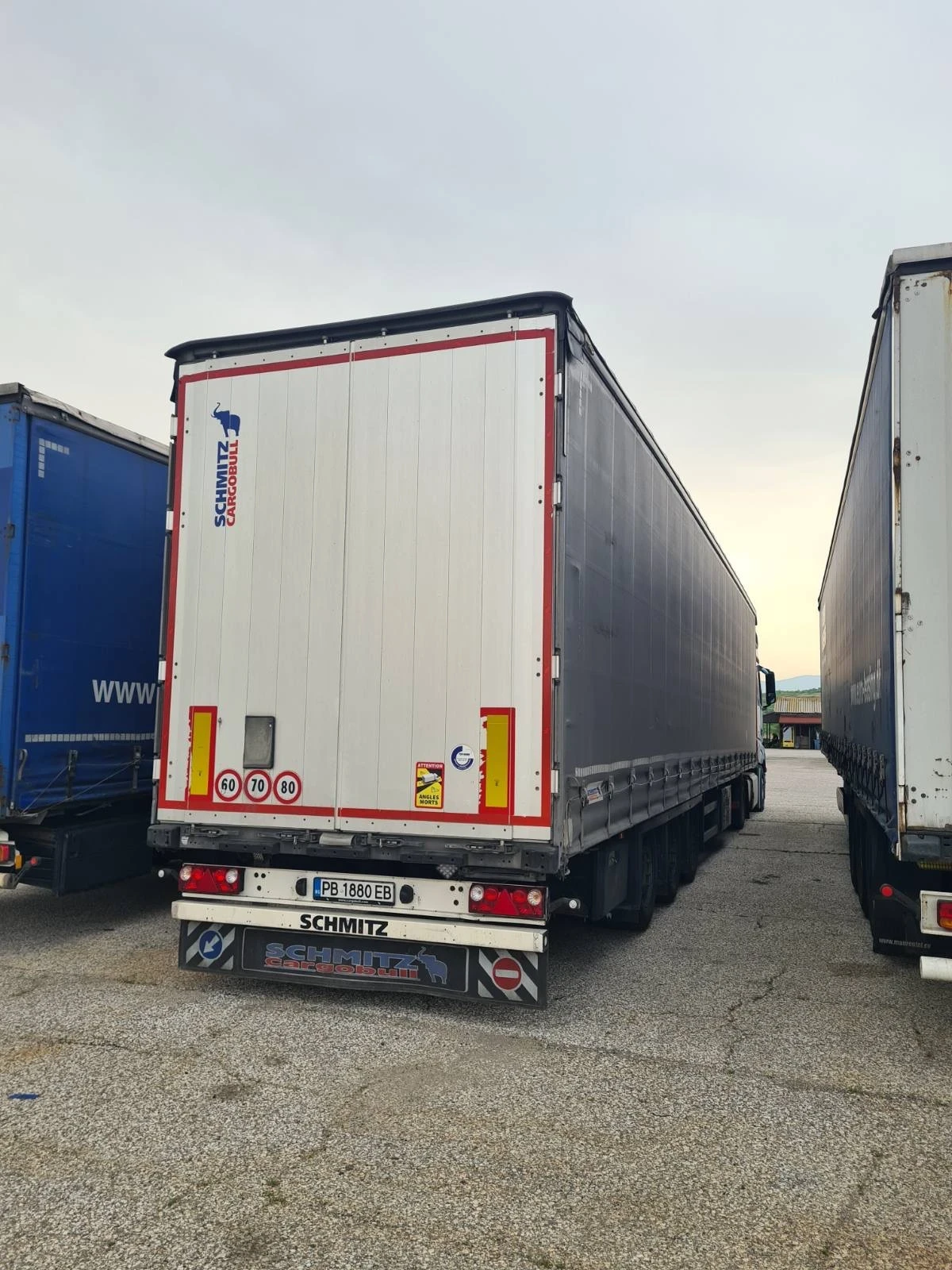 Полуремарке Schmitz Varios, снимка 6 - Ремаркета - 55818003