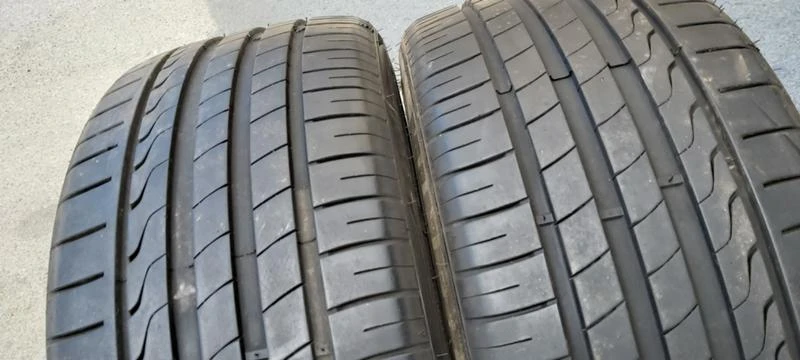 Гуми Летни 235/40R18, снимка 2 - Гуми и джанти - 29864606