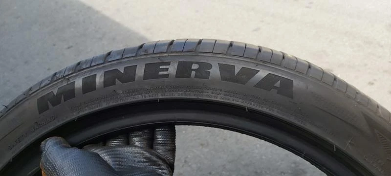 Гуми Летни 235/40R18, снимка 4 - Гуми и джанти - 29864606