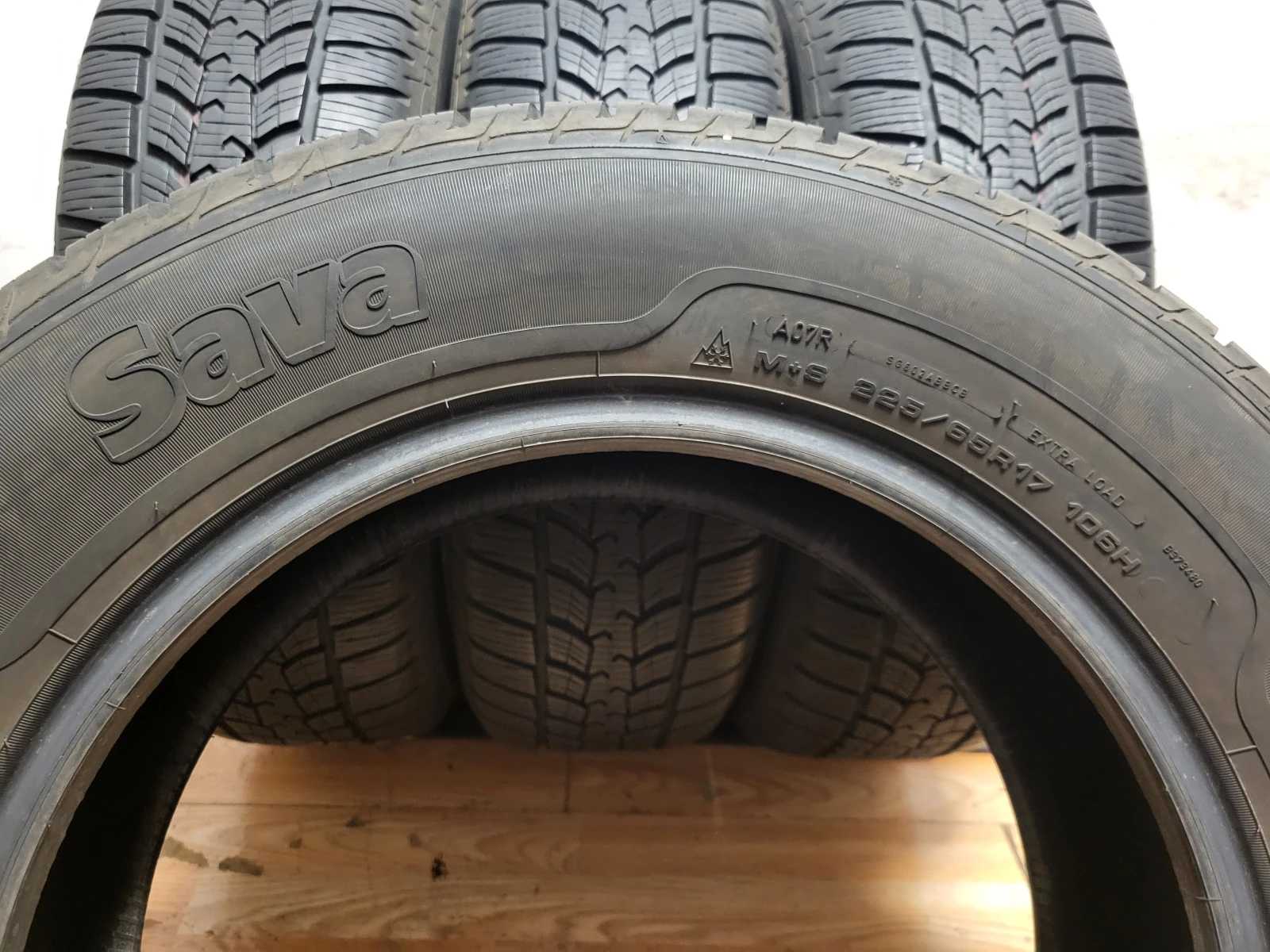 Гуми Зимни 225/65R17, снимка 9 - Гуми и джанти - 56139520