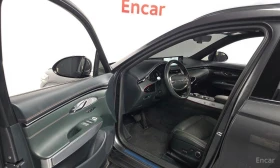 Genesis GV70 2.5T AWD* DISTRONIC* ПОДГРЕВ* ОБДУХВАНЕ* КАМЕРА* , снимка 6