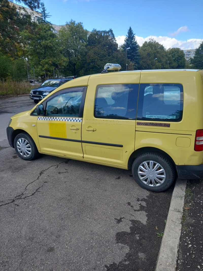 VW Caddy, снимка 1 - Автомобили и джипове - 47497354