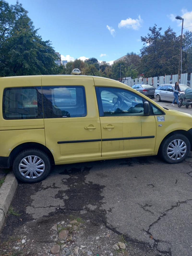 VW Caddy, снимка 3 - Автомобили и джипове - 47497354