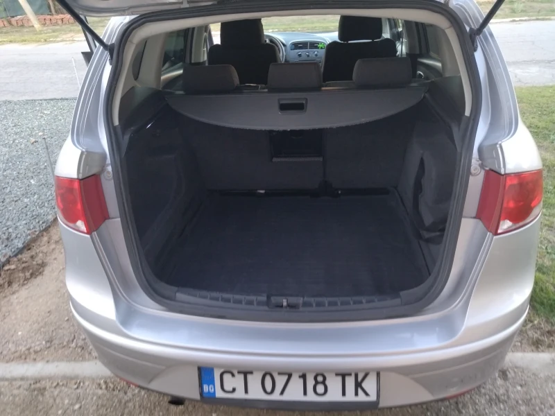 Seat Altea 1.6TDI /XL, снимка 13 - Автомобили и джипове - 48478575