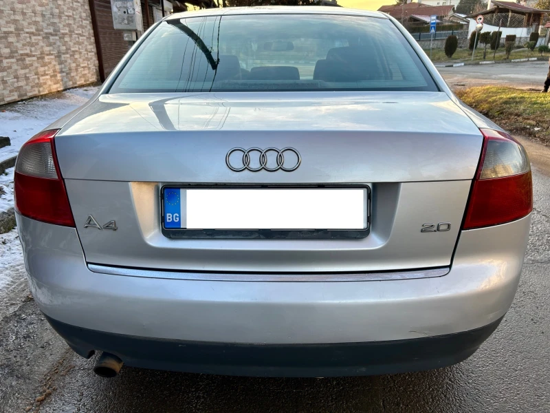 Audi A4 2.0i-131к.с., снимка 6 - Автомобили и джипове - 48670673