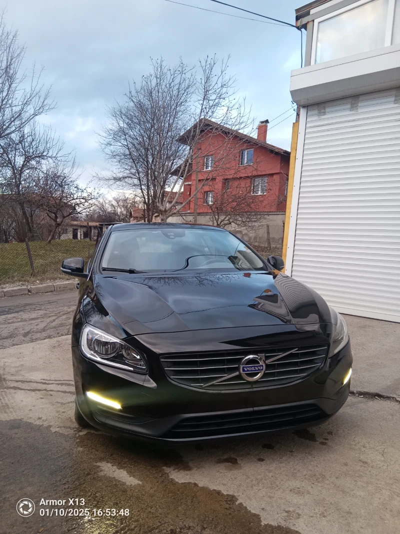 Volvo V60 D3, снимка 1 - Автомобили и джипове - 48822141