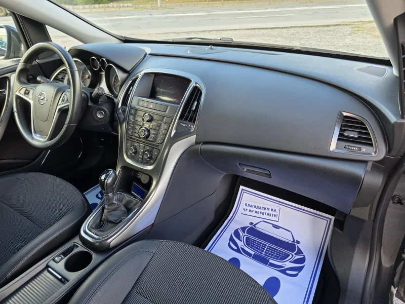 Opel Astra 1.4i 140к.c Turbo, снимка 10 - Автомобили и джипове - 52019782