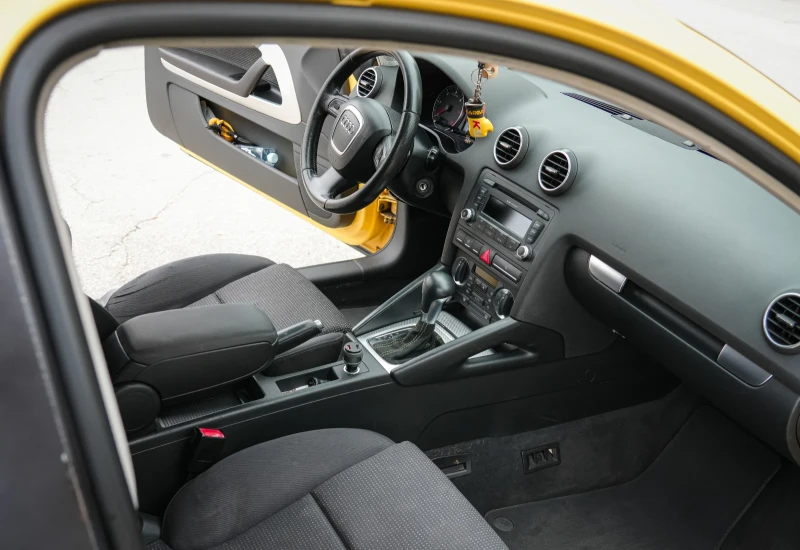 Audi A3 2.0 TDI, снимка 9 - Автомобили и джипове - 52499111
