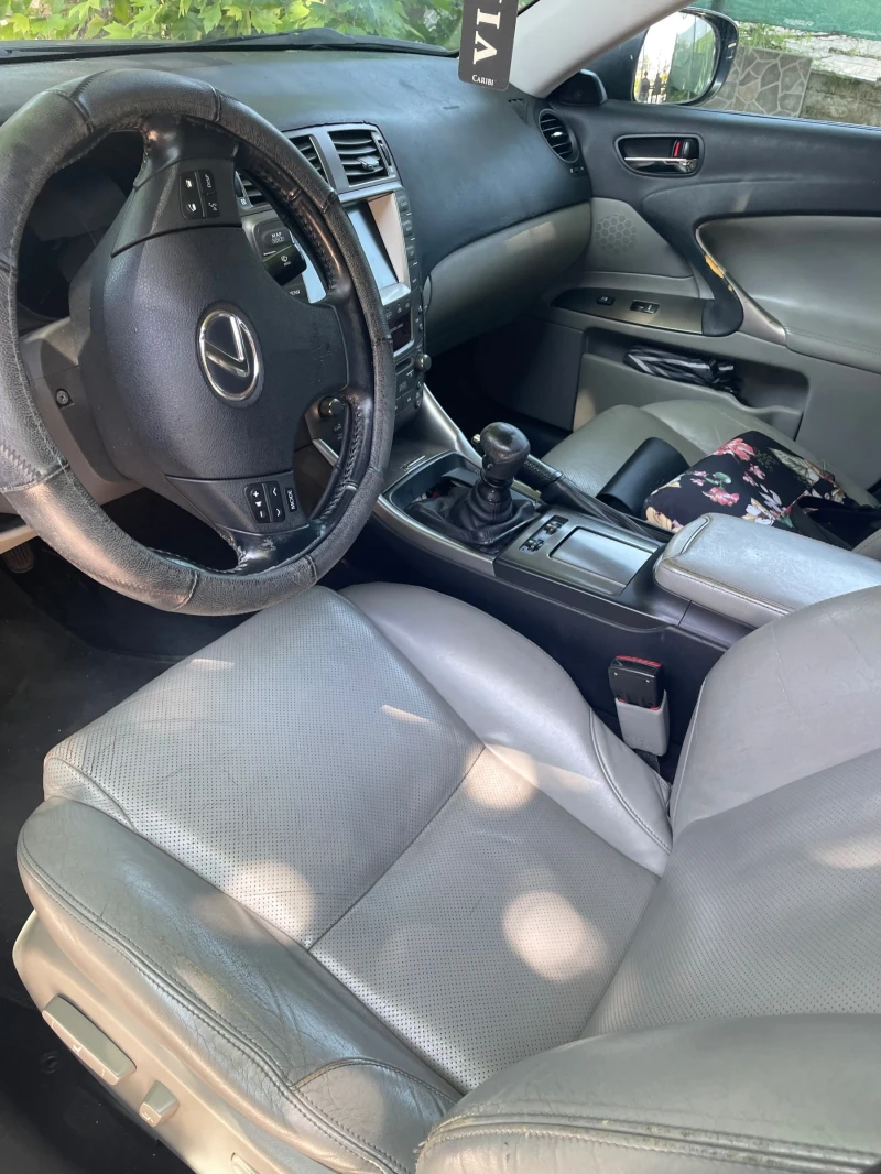Lexus IS 220d, снимка 7 - Автомобили и джипове - 52806270