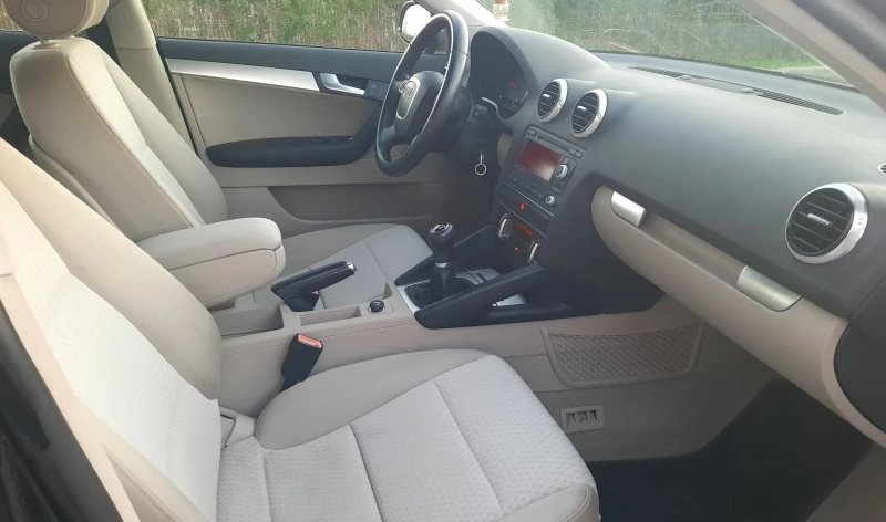 Audi A3 1.6TDI Sportback, снимка 12 - Автомобили и джипове - 52817114
