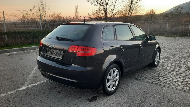 Audi A3 1.6TDI Sportback, снимка 5 - Автомобили и джипове - 52817114