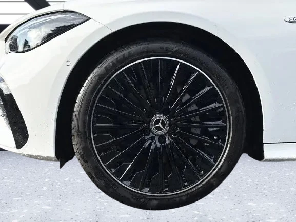 Mercedes-Benz CLE 300e = AMG Line = Night Package Гаранция, снимка 5 - Автомобили и джипове - 52948685