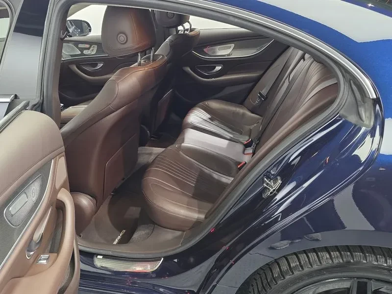 Mercedes-Benz CLS 300 AMG LINE, снимка 11 - Автомобили и джипове - 55704001